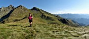 25 Verso la cima del Monte Avaro (2080 m) con alle sapalle da sx Valletto, Tribortoi e Triomen